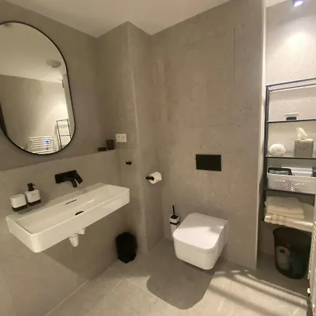 Eurovea Tower 21p Amazing View Apartment Bratislava