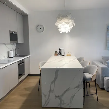 Eurovea Tower 21p Amazing View Apartment *